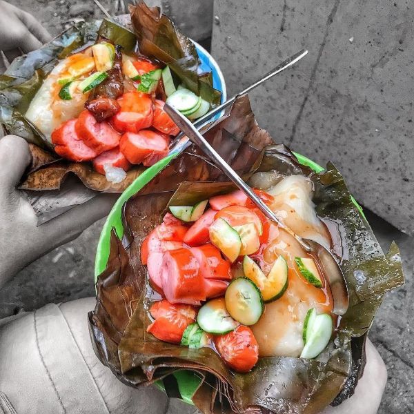 Three food most favored street vendors that you cannot miss in Hanoi.